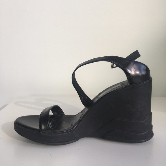 Prada Wedges *RARE* - Picture 3 of 4